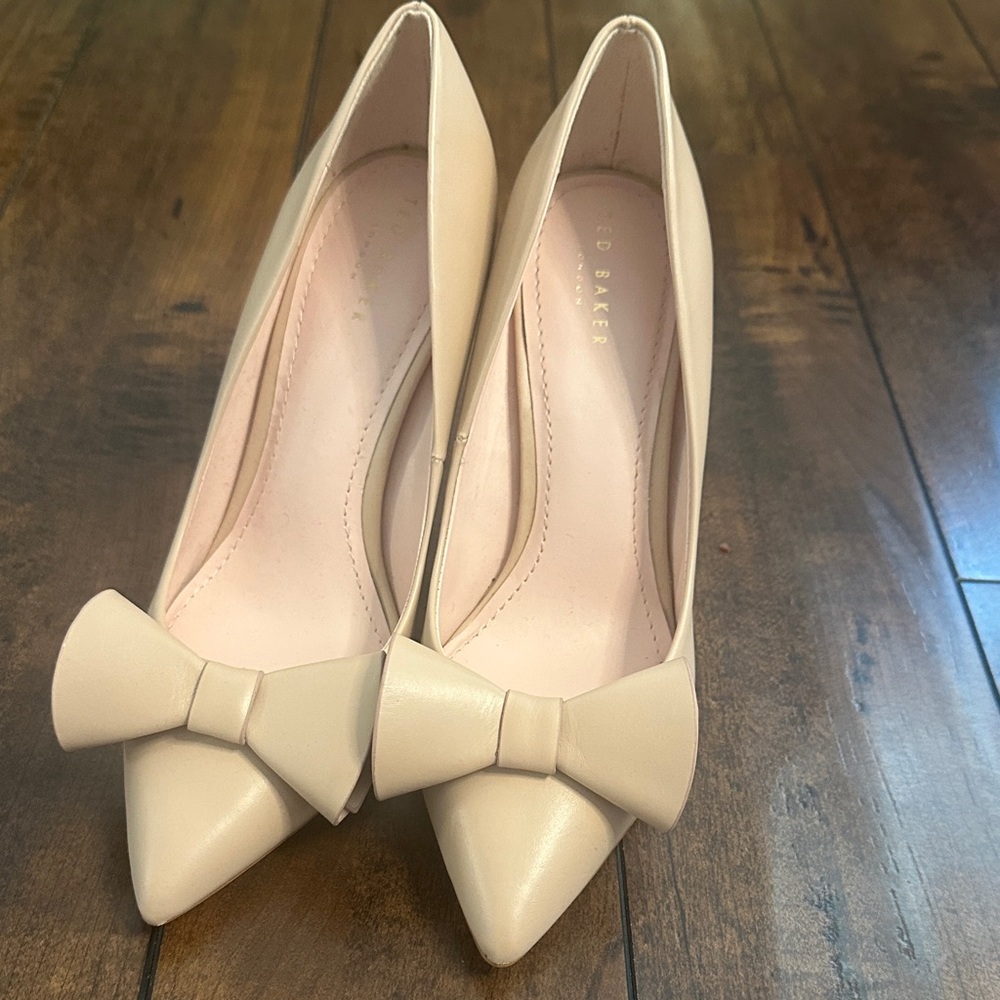 Ted Baker Nude Bow Accent Heels